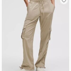Lululemon Dance Studio Relaxed Fit Mid-Rise Cargo Pants – Khaki, Size 6